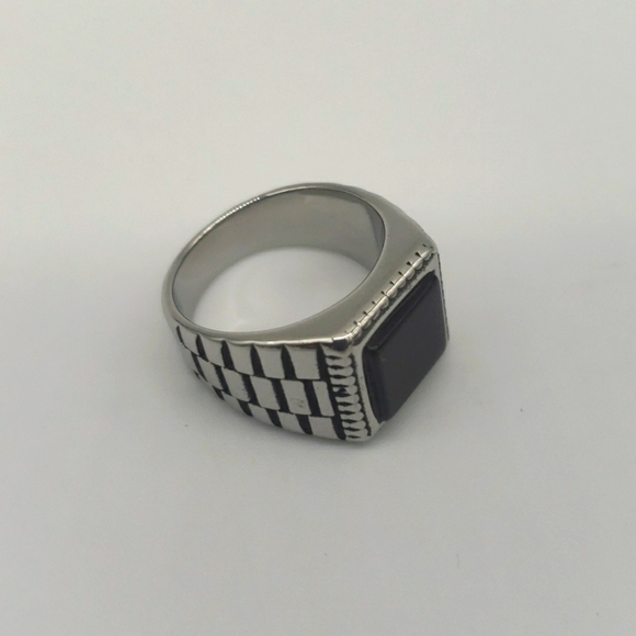 2206- Black Stone Handmade Men's Ring Size 9 NWT - Picture 1 of 7